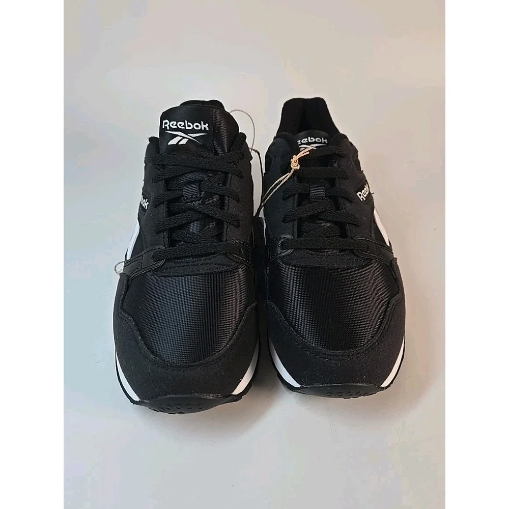 Reebok‎ Ultra Flash Women's Sneakers Size 6 Shoes Black W/ White Stripe NWOB